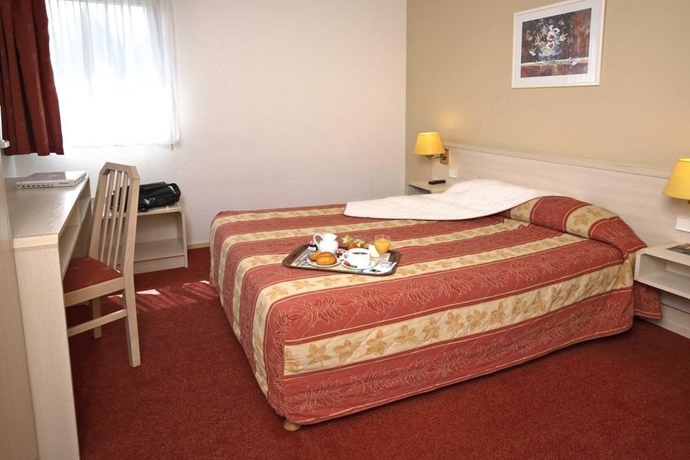Comfort Hotel Lille Lomme Room photo